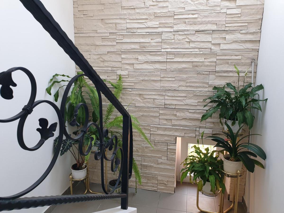 Egri Csillagocska Apartman エクステリア 写真