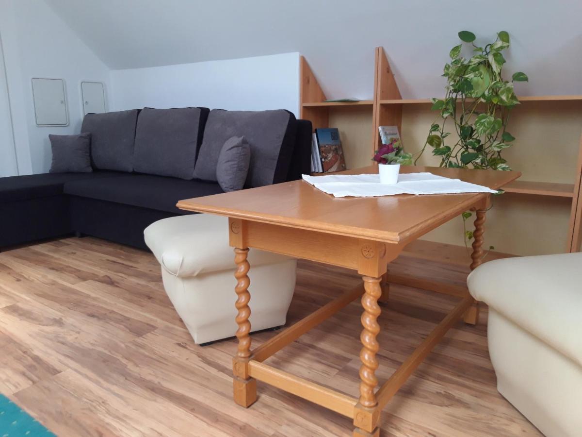Egri Csillagocska Apartman エクステリア 写真